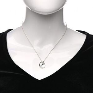 Tiffany & Co. Elsa Peretti Madonna Pendant Necklace 925 Sterling Silver Rare